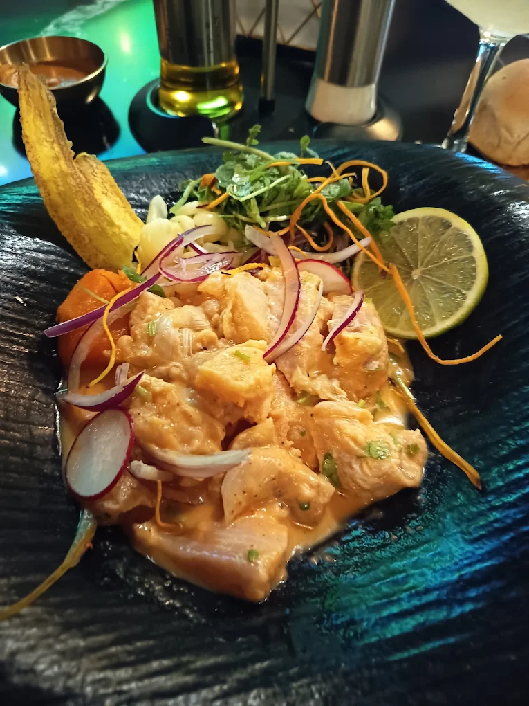 Chicharrón con acompañamientos